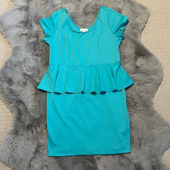 Turquoise body con dress with peplum middle - Picture 1 of 16